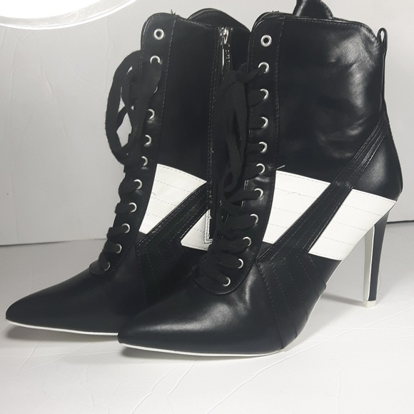 Lace up Sneaker Stilettos Black White *SOLD* - Picture 3 of 4
